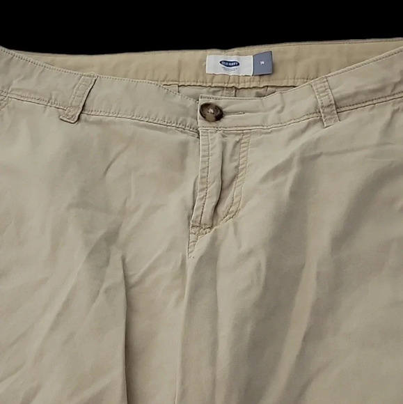 Old Navy Shorts - Picture 2 of 3
